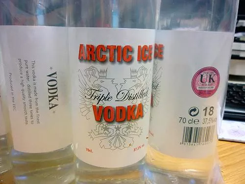 Vodkahamisítókat ítéltek el Nagy-Britanniában