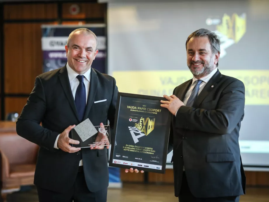 A Vajda-Papír nyerte az Év Gyára 2021 összetett díjat