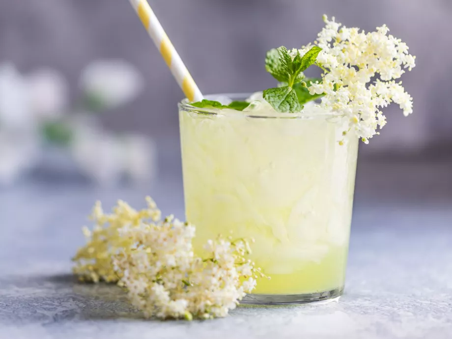 Új bodzás limonádé a melegebb napokra