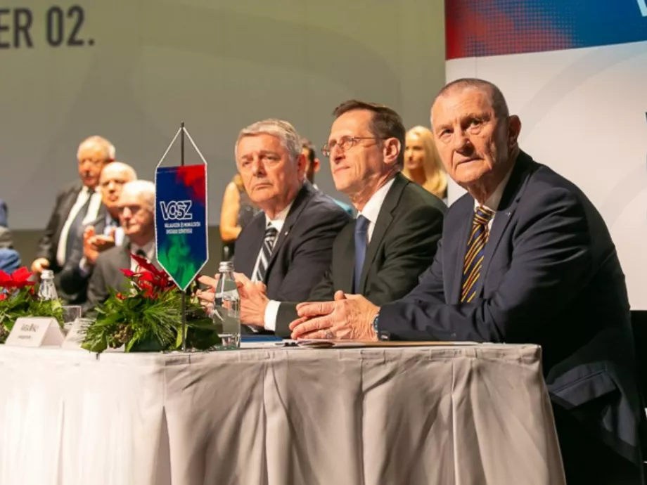 A cégvilág kilátásairól értekeztek a Vállalkozók Napján
