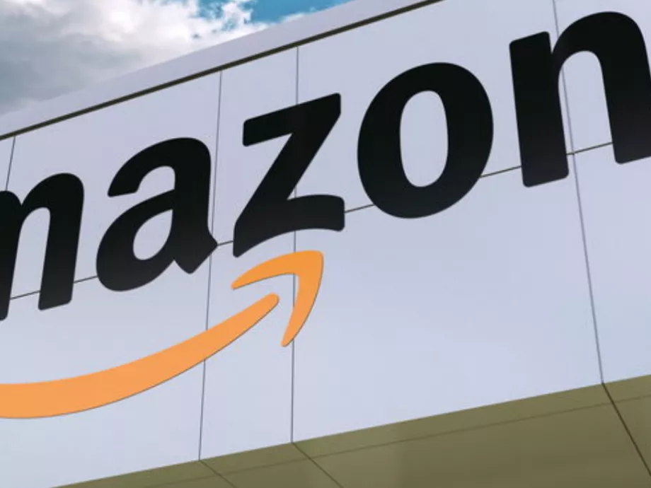18 ezer embert bocsát el az Amazon