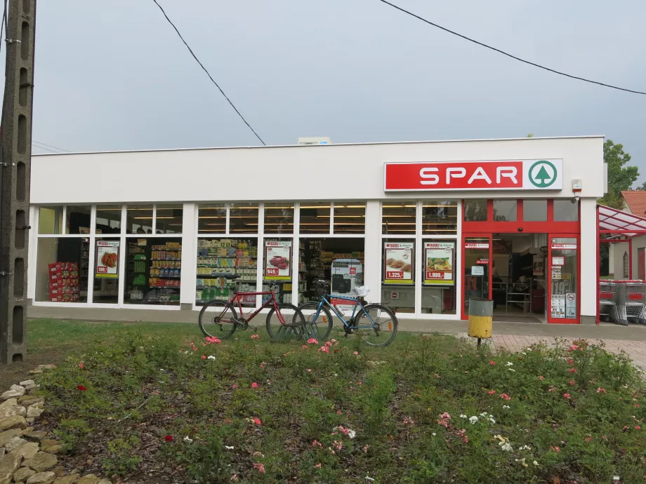 Két új üzlettel bővült a SPAR franchise hálózata