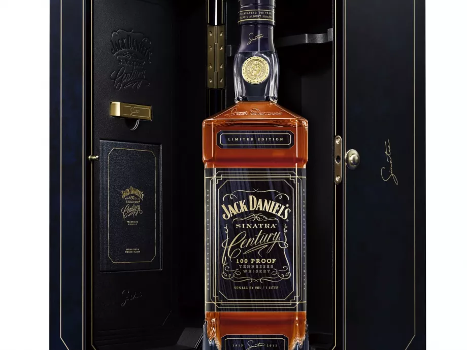 Whiskey készült Sinatra 100. születésnapjára