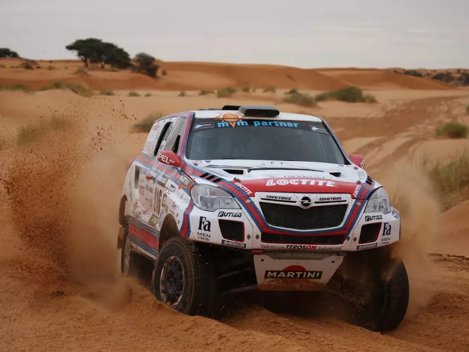 A Henkel gratulál a Szalay Dakar Teamnek