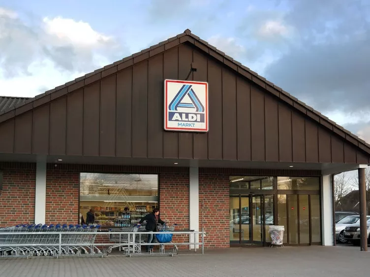 Bérlakások építésébe kezd az Aldi