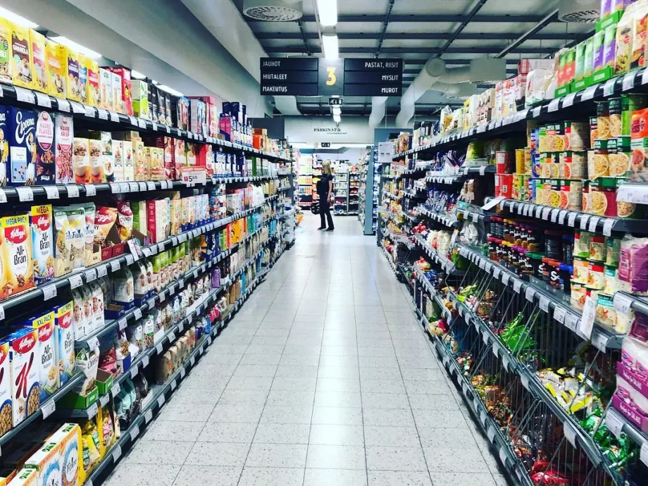 Aludjon szupermarketben