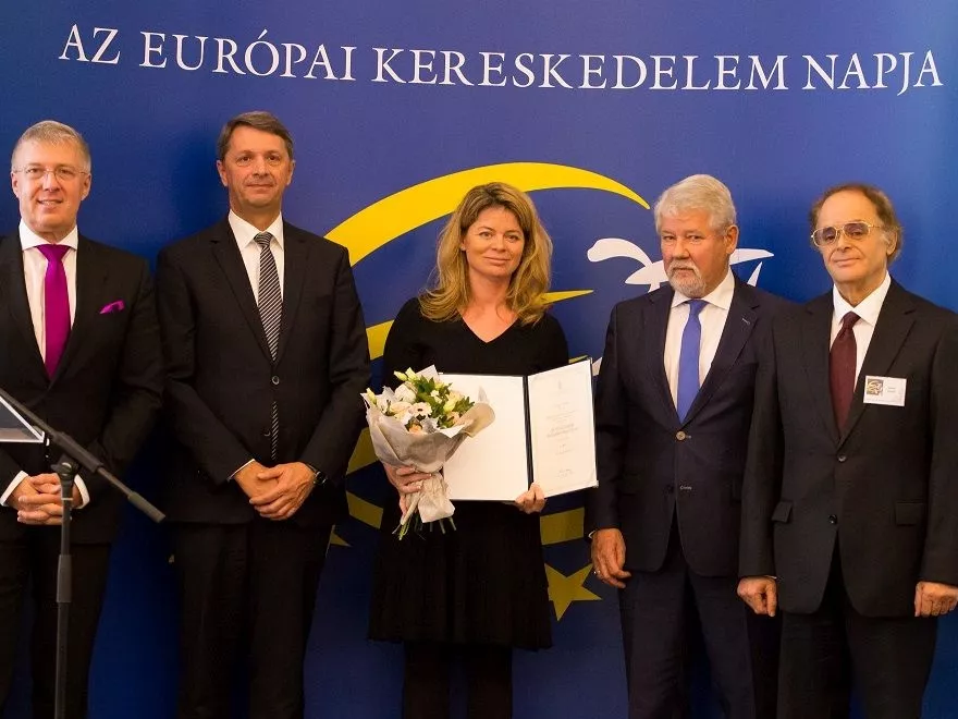 Elismerések az Auchan munkatársainak