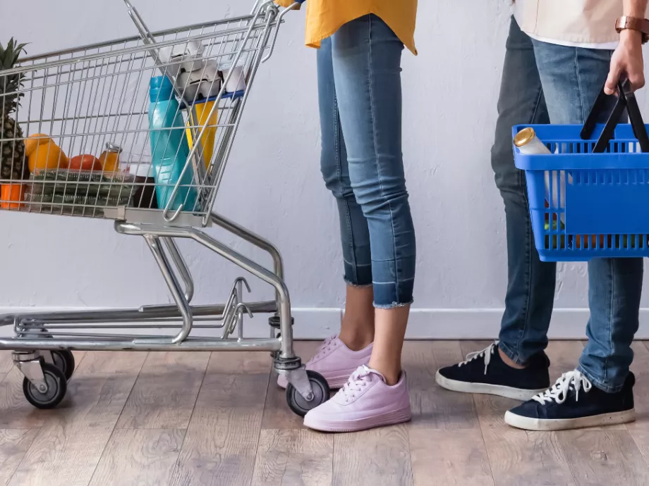 Luxus és önértékelés: a férfiaknál vásárlási kényszert is erősíthet a közösségi média