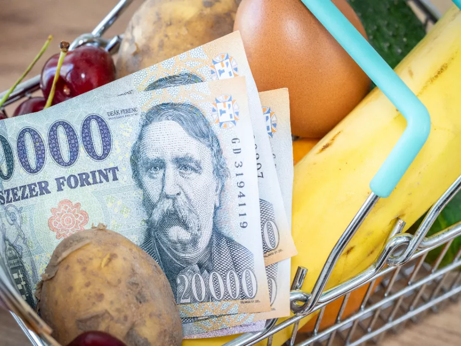 Túlkínálat fékezheti az élelmiszer-drágulást