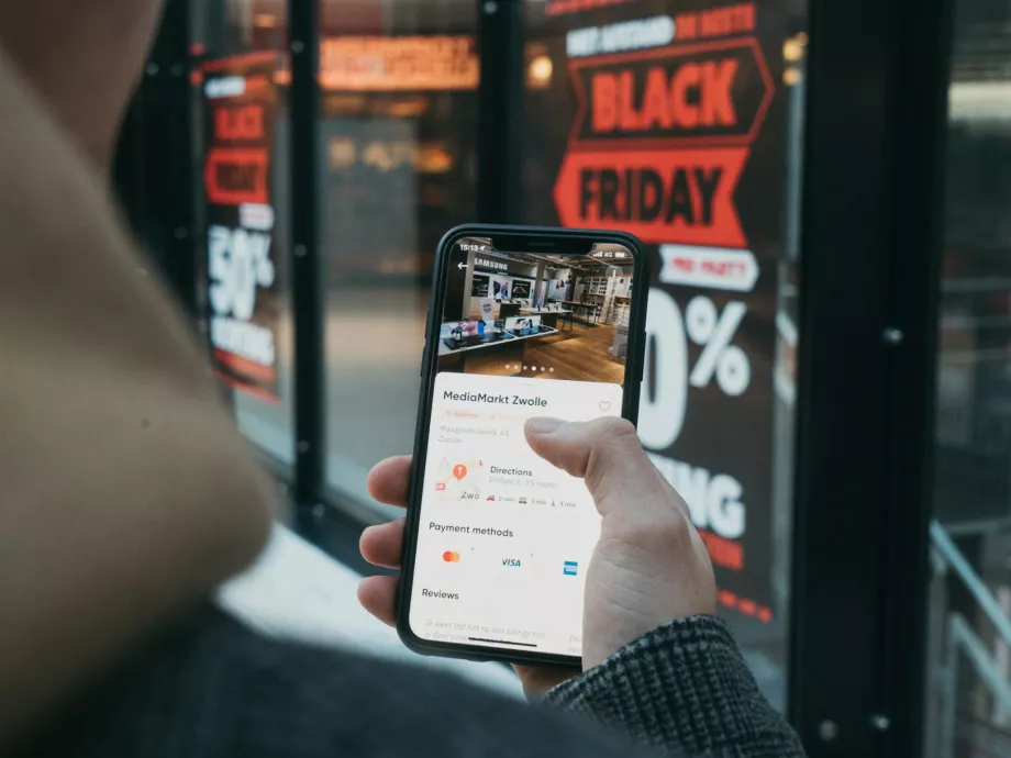 E-kereskedelem: Válaszokat várnak a Magyar Posta vezetésétől az Ecommerce Expón