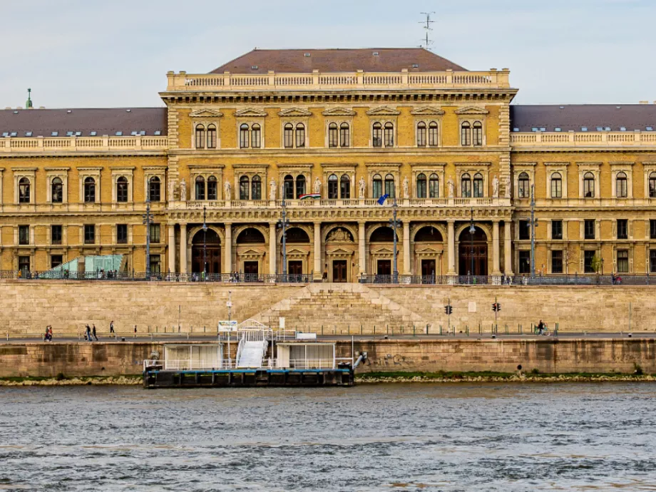 A Corvinus a világ legjobbjai között a Financial Times szerint