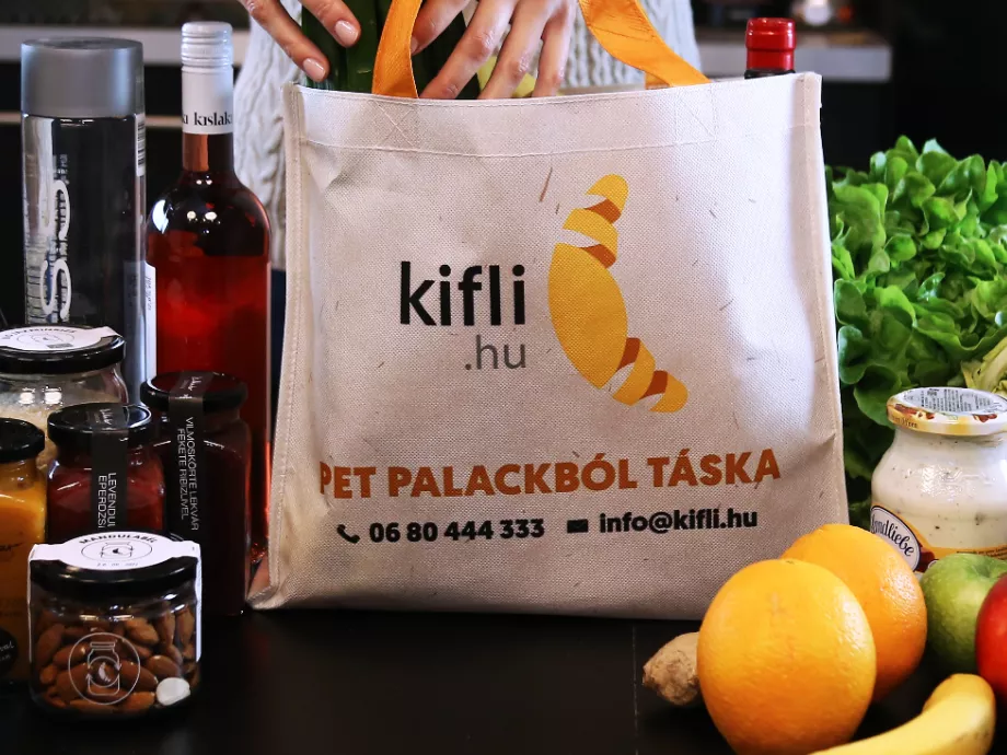 32 ezer rendelés hat hónap alatt Győrben