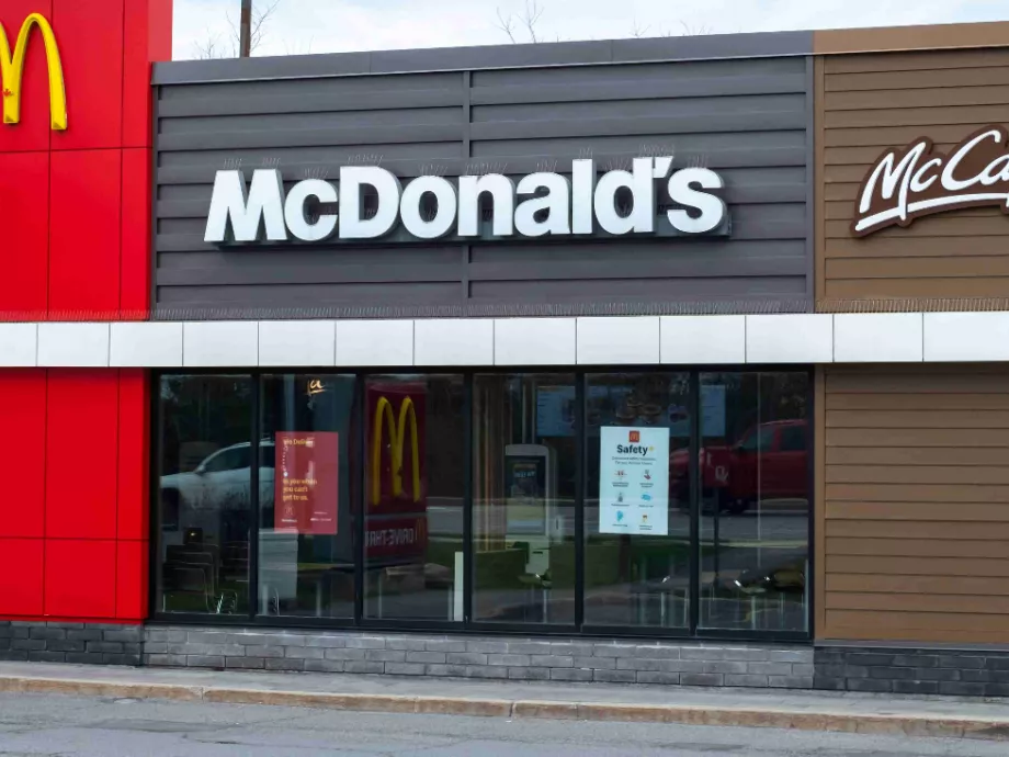 Másfél milliárdot fordít idén bérfejlesztésre a hazai McDonald's