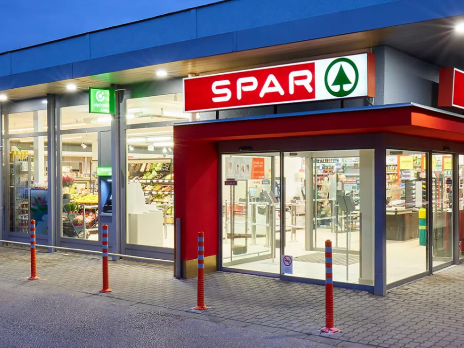 Megújult és energiatakarékosabb lett három SPAR szupermarket