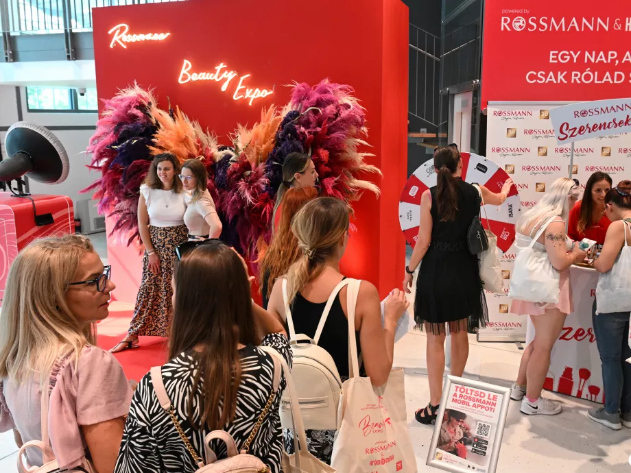 Visszagyűjti hűségkártyáit a Rossmann