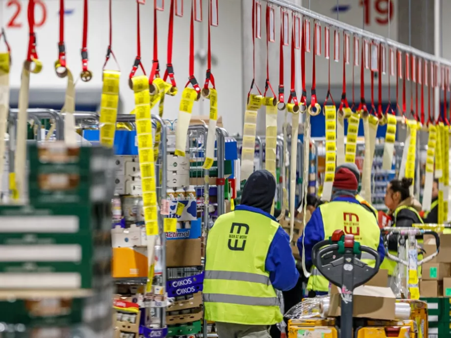 Már teljes kapacitással üzemel a Tesco új logisztikai központja