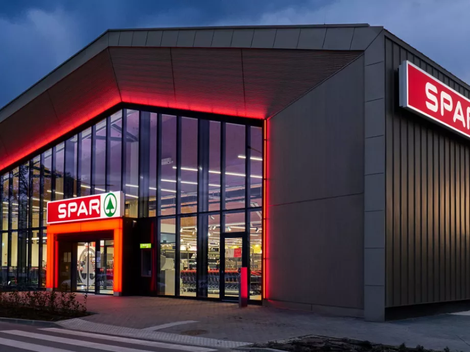 Energiatudatos lett az új SPAR Szentendrén